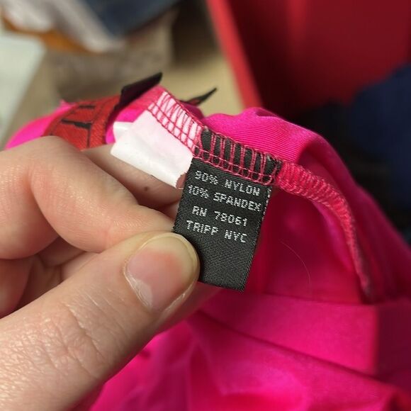 Tripp NYC hot pink leggings size small - Picture 5 of 6